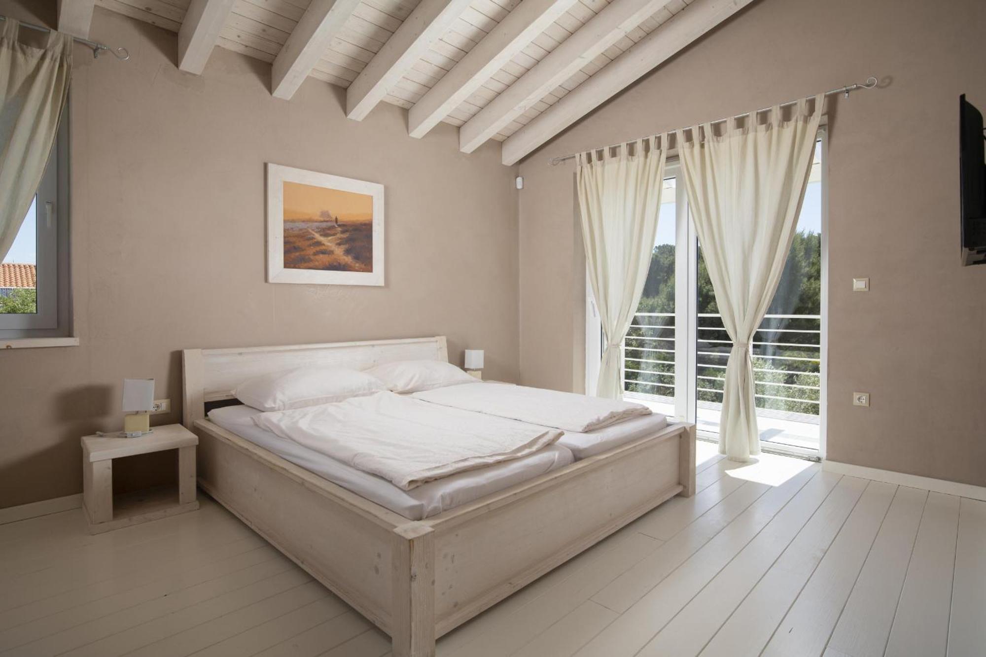 Villa Bella - Beautiful And Modern House With Pool, Souna, Jacuzzi & Playground, Liznjan - Istra Exterior photo