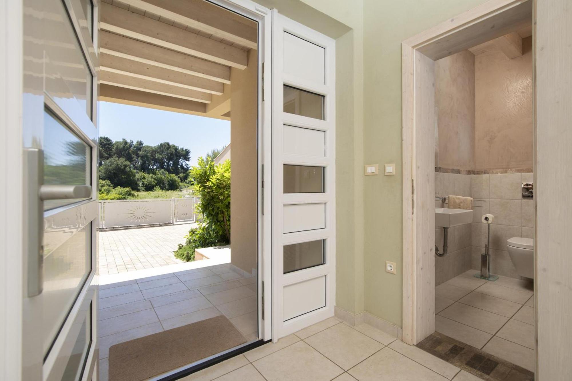 Villa Bella - Beautiful And Modern House With Pool, Souna, Jacuzzi & Playground, Liznjan - Istra Exterior photo