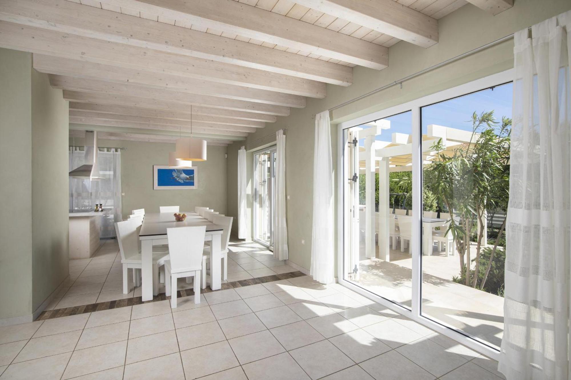 Villa Bella - Beautiful And Modern House With Pool, Souna, Jacuzzi & Playground, Liznjan - Istra Exterior photo