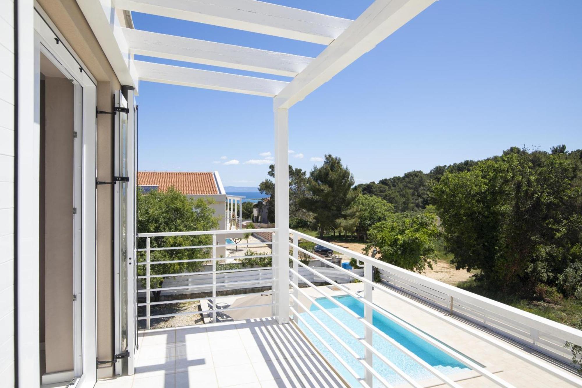 Villa Bella - Beautiful And Modern House With Pool, Souna, Jacuzzi & Playground, Liznjan - Istra Exterior photo